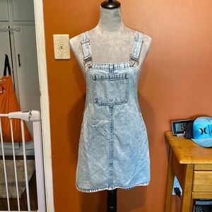 Overall dress
